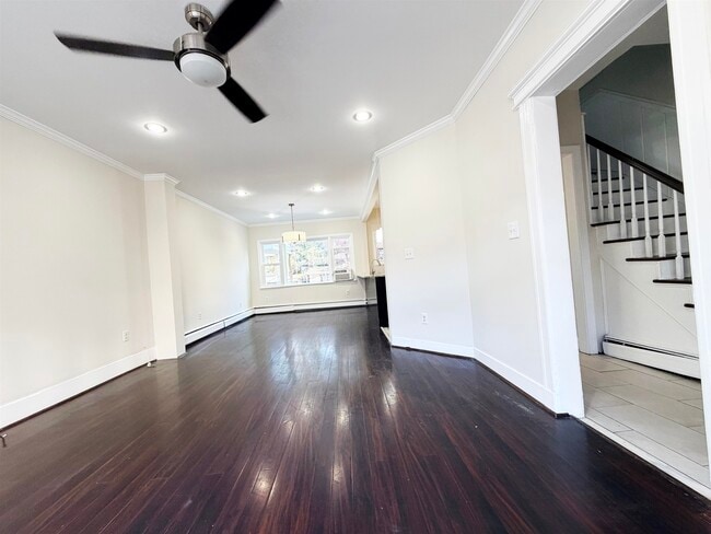 Building Photo - 6013 Buchanan Pl