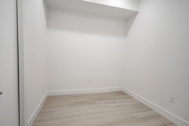 Building Photo - 2654 Coral St