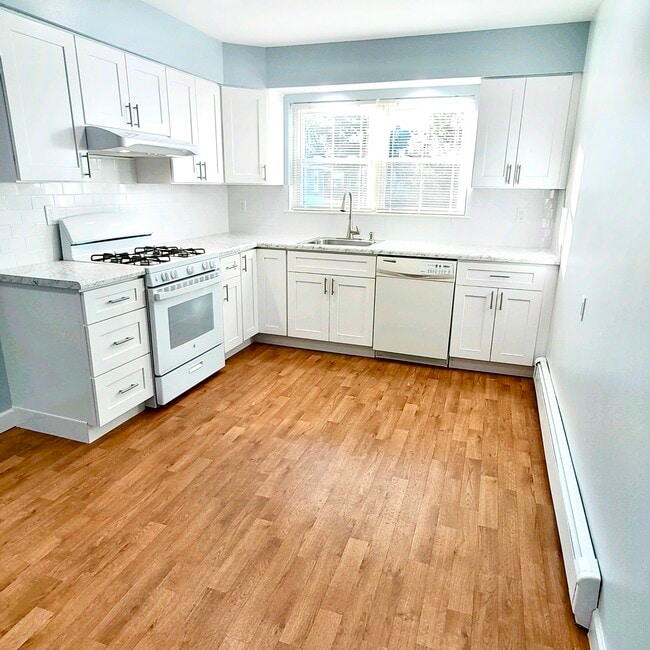 Kitchen - 111 Terrace Pl