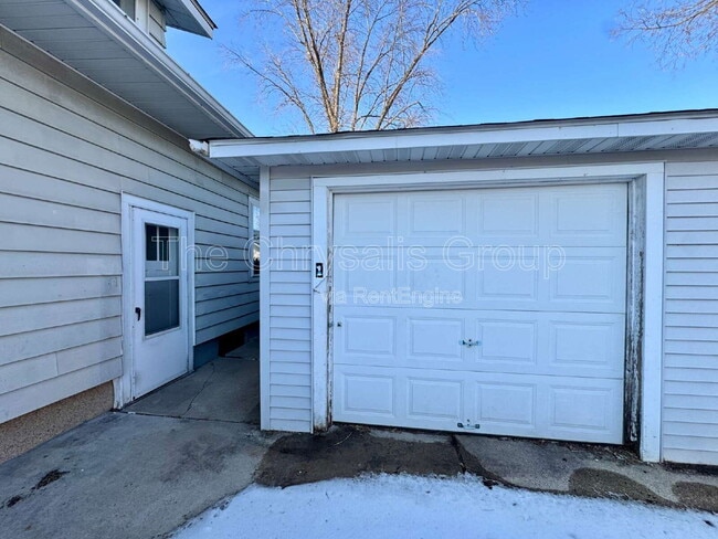 Building Photo - 222 W Campbell St