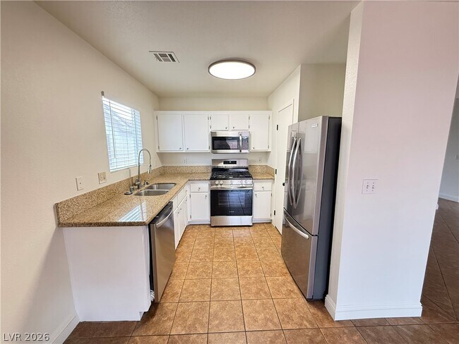 Building Photo - 3130 Meadow Flower Ave