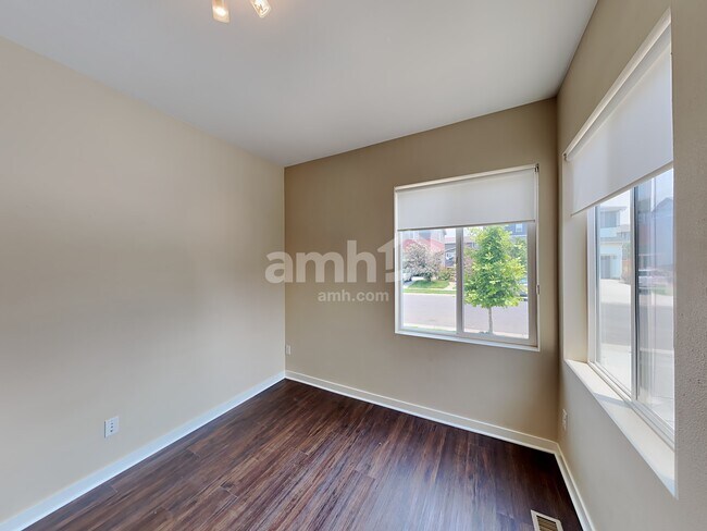 Building Photo - 10063 Salida St