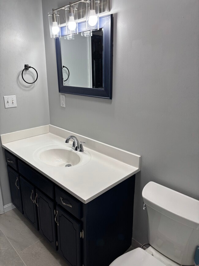 Building Photo - 203 Cypress St