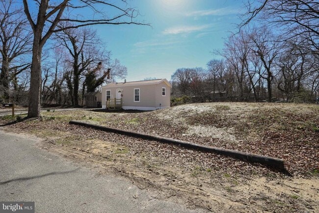 Building Photo - 312 Crystal Dr