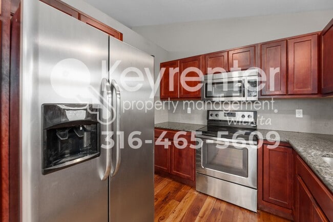 Building Photo - 2315-2317 E Coolwater St Duplex