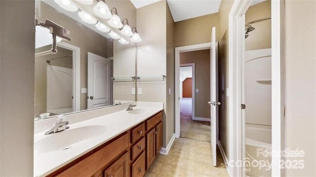 Building Photo - 407 Ranelagh Dr