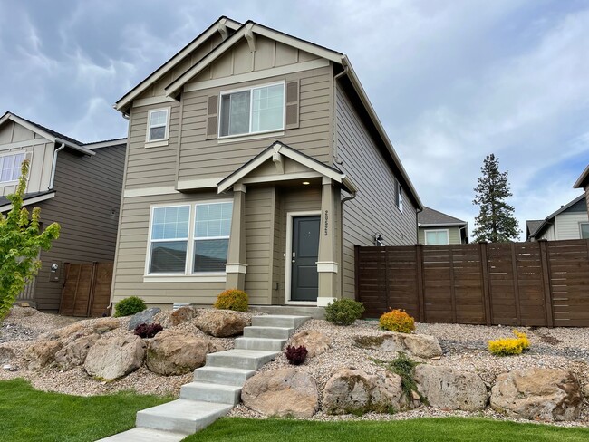 Primary Photo - Two Story Home in the Stone Creek Neighbor...