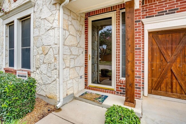 Building Photo - Amazing Well Maintained 3 Bedroom, 2 Bath Home in Euless Gated Community- 76039- Grapevine-Colley...
