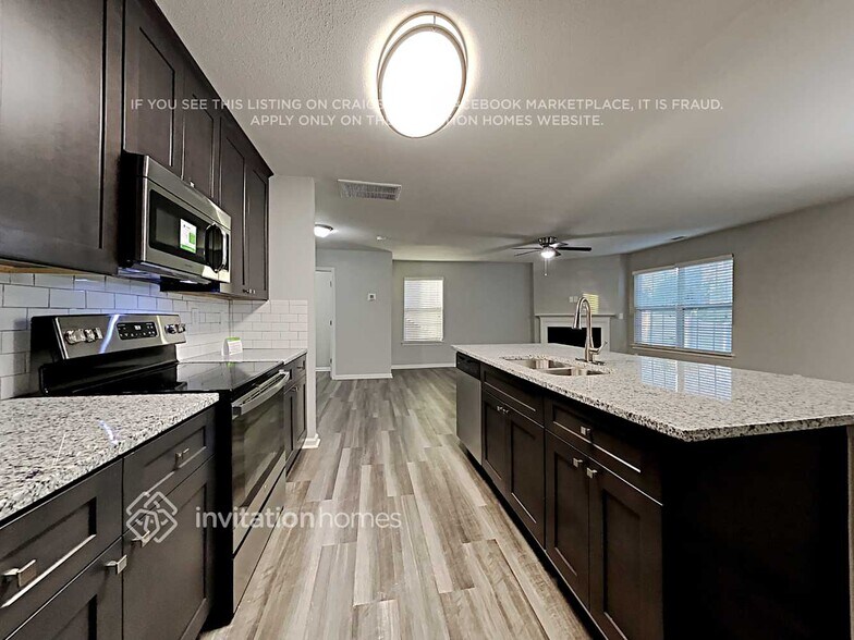 Building Photo - 6415 Maple Creek Ct