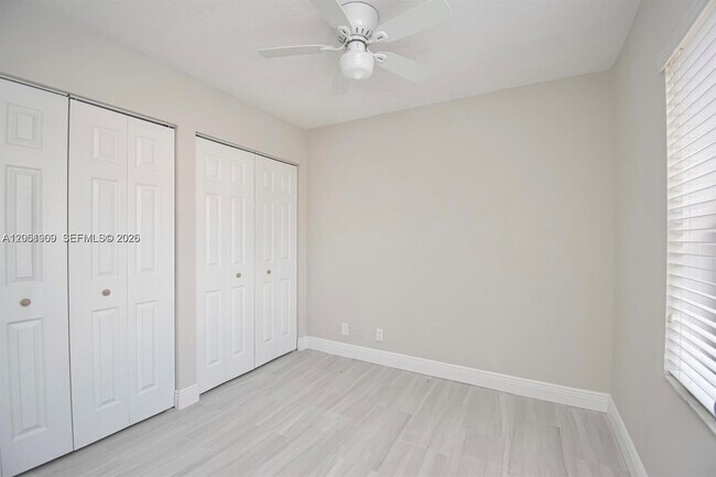 Building Photo - 4240 Village Dr