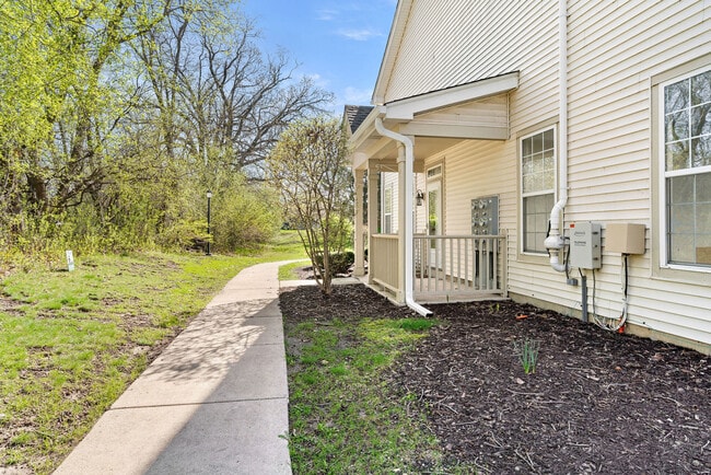 Building Photo - 712 Morris Ct