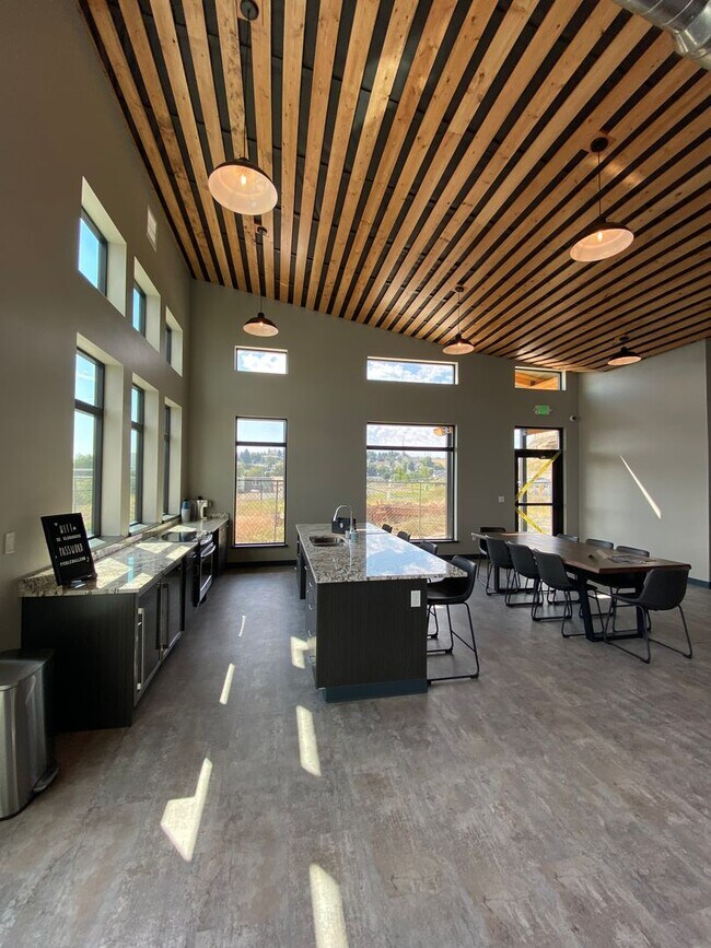 Building Photo - 200 Canyon Pkwy