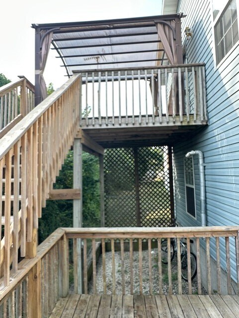 Building Photo - 280 Quail Run Rd