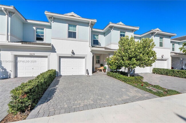 Building Photo - 1827 Sandpiper Pointe Pl