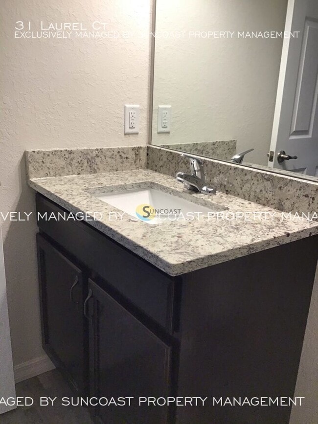 Building Photo - 31 Laurel Ct