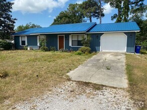 Building Photo - 3 Bedroom 2 Bath Home in Edgewater for RENT!