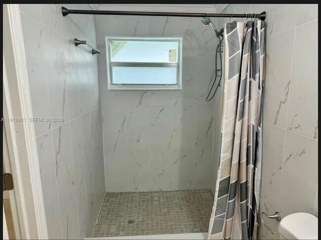 Building Photo - 6471 SW 27th St