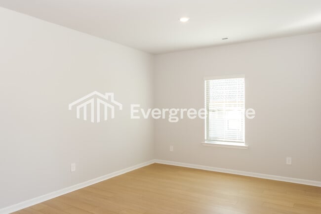 Building Photo - 109 Ashby Pond Dr