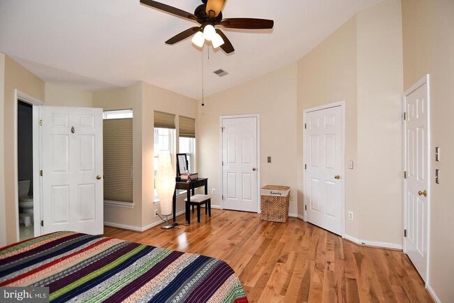 Building Photo - 25445 Carberry Dr