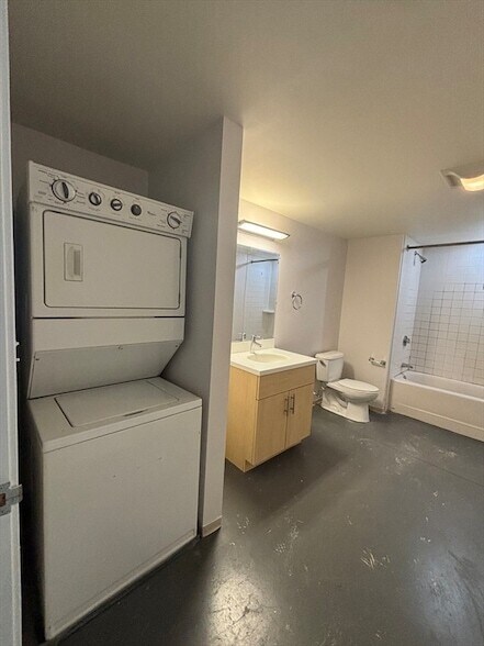 Building Photo - 88 Gerrish Ave