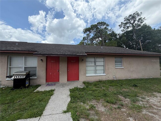 Building Photo - 2463 Chestnut Woods Dr