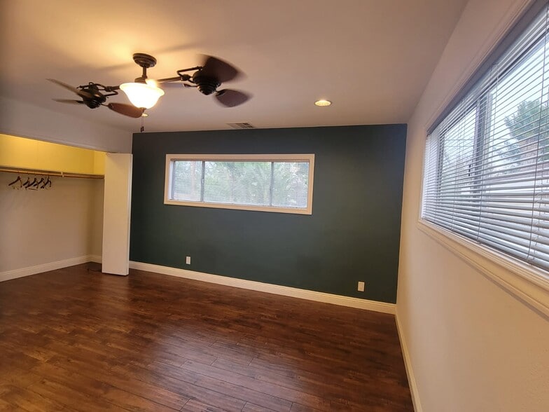 Building Photo - 17565 Bullock St