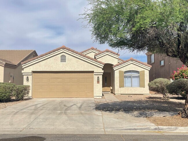 Building Photo - 4 Bedroom, 2 Bath New paint and flooring
