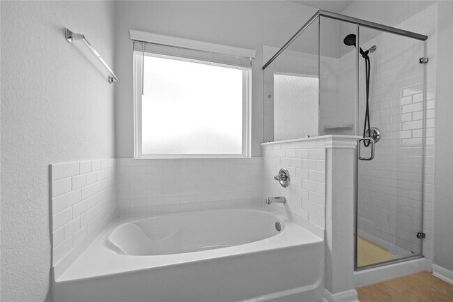 Building Photo - 30208 Arnold Br Dr