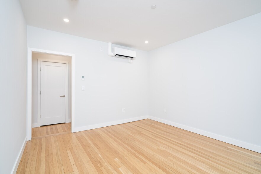 Building Photo - 19A Forest St. Unit 32