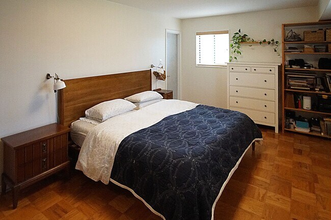 Building Photo - Stunning 2-Bed, 2-Bath Condo in Award-Winning Parkside Community!