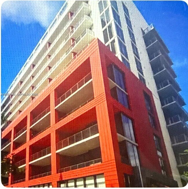 Building Photo - 90 NE 32nd St