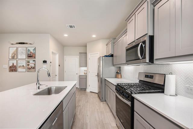 Building Photo - 229 Dunmore Dr