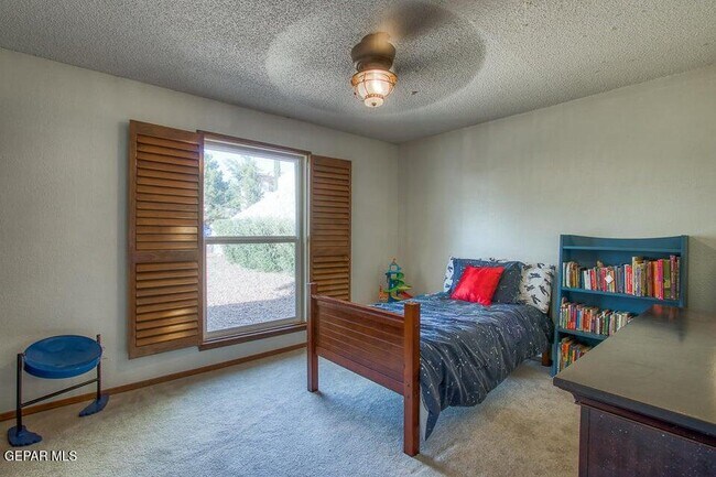 Building Photo - 6344 Via Aventura Dr