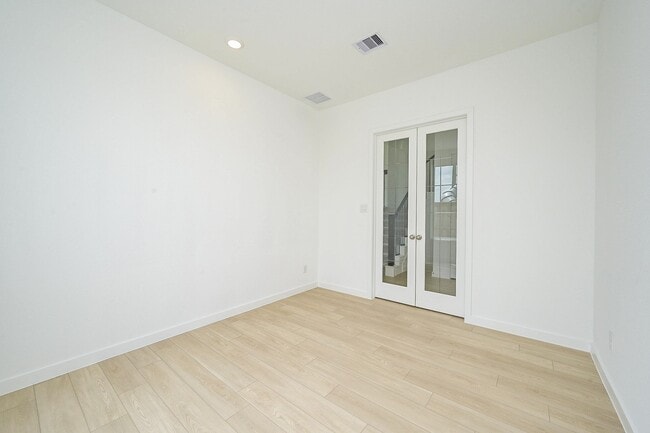 Building Photo - 26223 Yellow Sage Ln