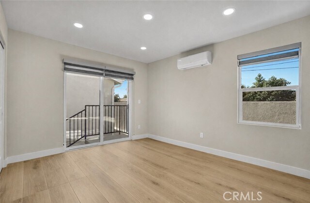 Building Photo - 610 W Hollyvale St