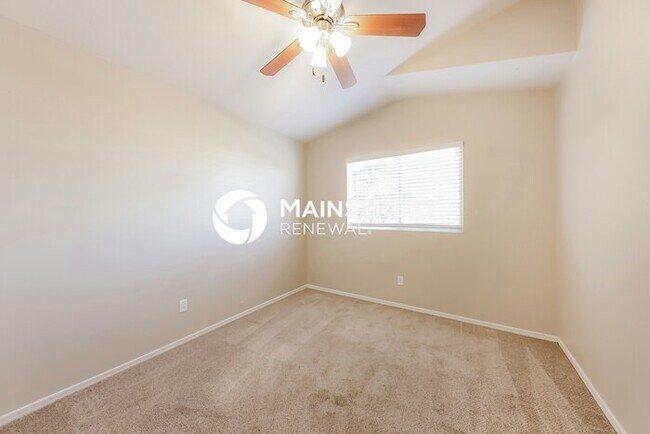 Building Photo - 4 Bedroom Pet-Friendly Home in Peoria, AZ ...