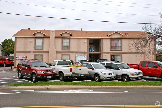 Building Photo - Silverbrook Condominiums