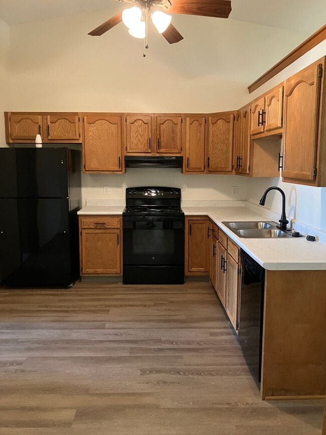 Building Photo - Updated Ranch with 2 Bedrooms, 1 Bath, and 1-Car Attached Garage in Troy, Ohio - Your Perfect Hom...