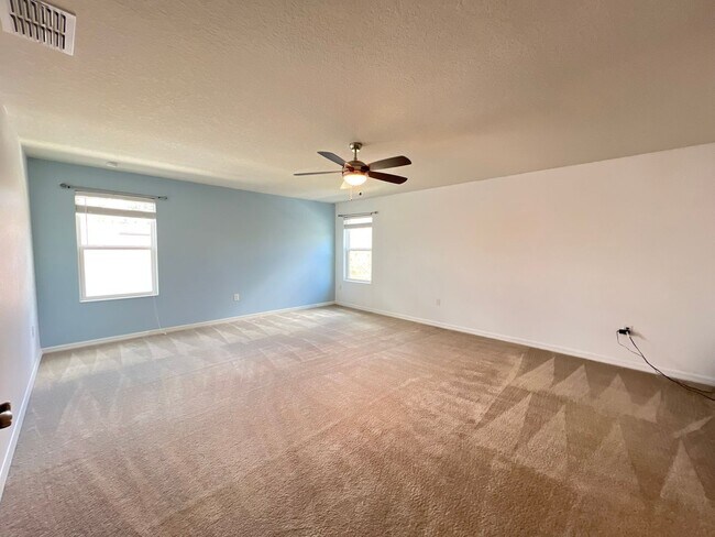 Building Photo - Perfect Home waiting for you!