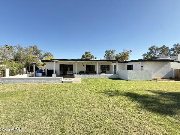 Building Photo - 856 E Village Cir Dr S