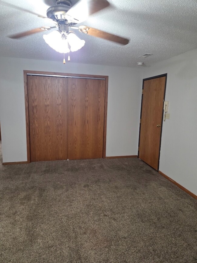 Building Photo - 315 N 1st St