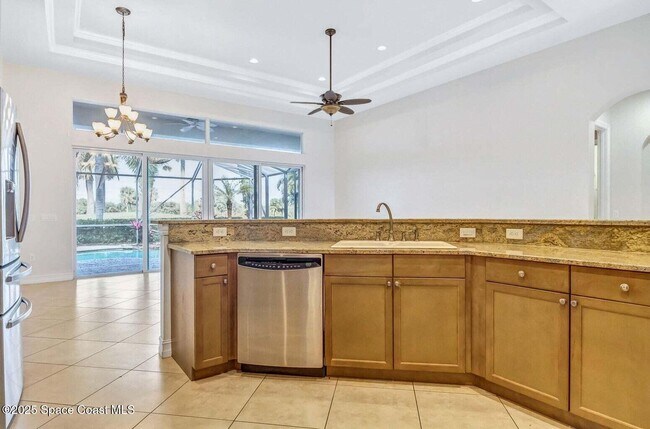 Building Photo - 6565 Arroyo Dr