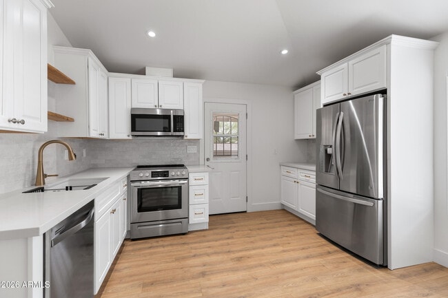 Building Photo - 2045 S Hammond Dr