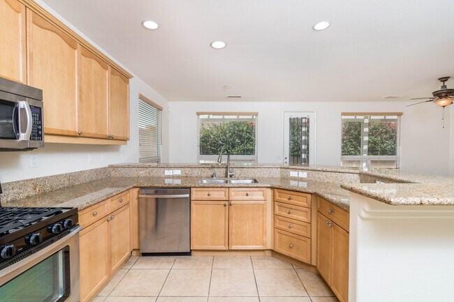 Building Photo - 66168 S Agua Dulce Dr