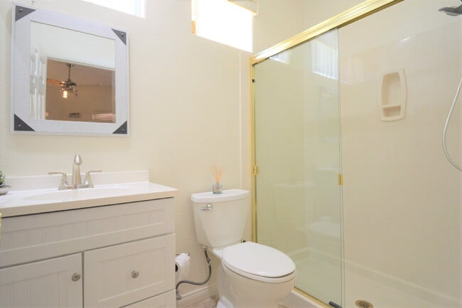 Building Photo - 3 Bedrooms and 3 Bathrooms Save $500 Move-in by April 1st!!