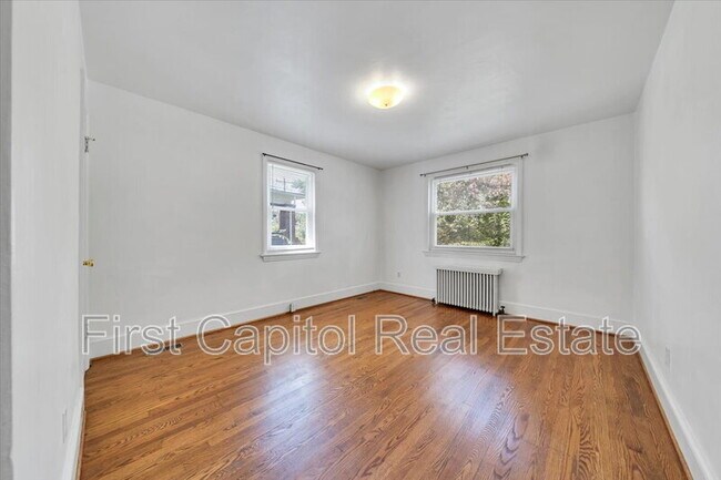Building Photo - 1228 Wasena Ave SW