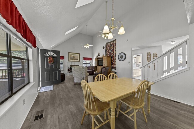 Building Photo - 126 North St