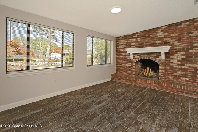 Building Photo - 540 Elliott Dr