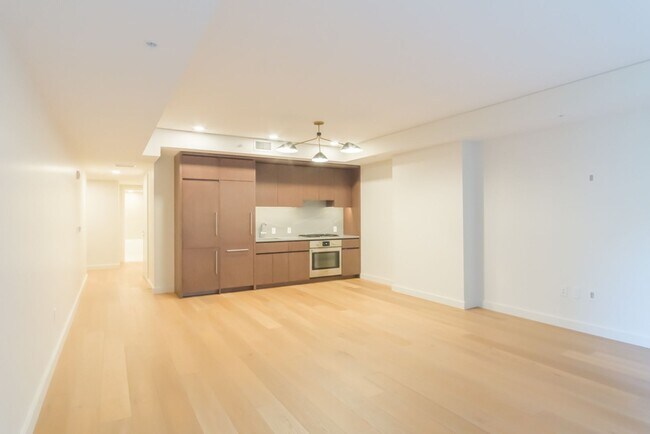 Building Photo - 2bd/1ba Seattle Condo