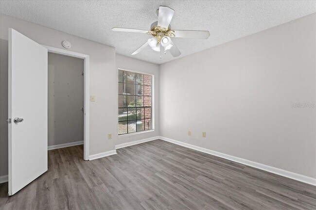 Building Photo - 8641 Fancy Finch Dr